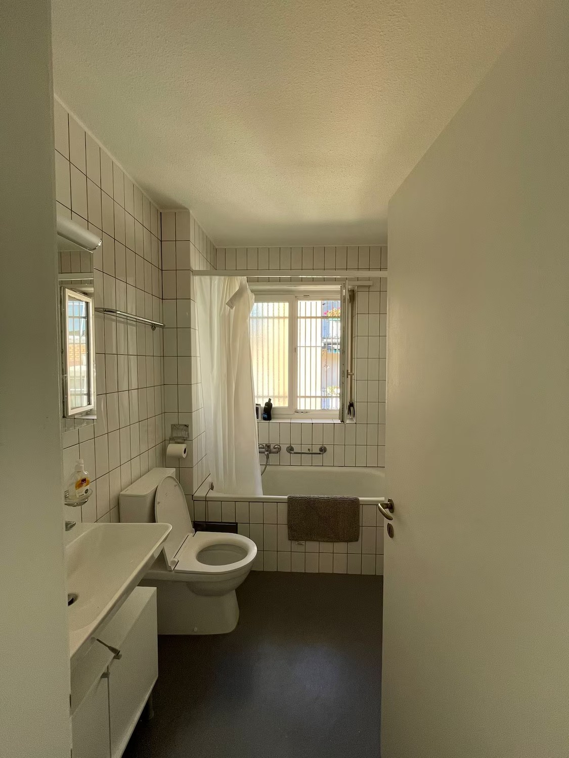 2-Zimmer-Wohnung, Foto 3 von 6