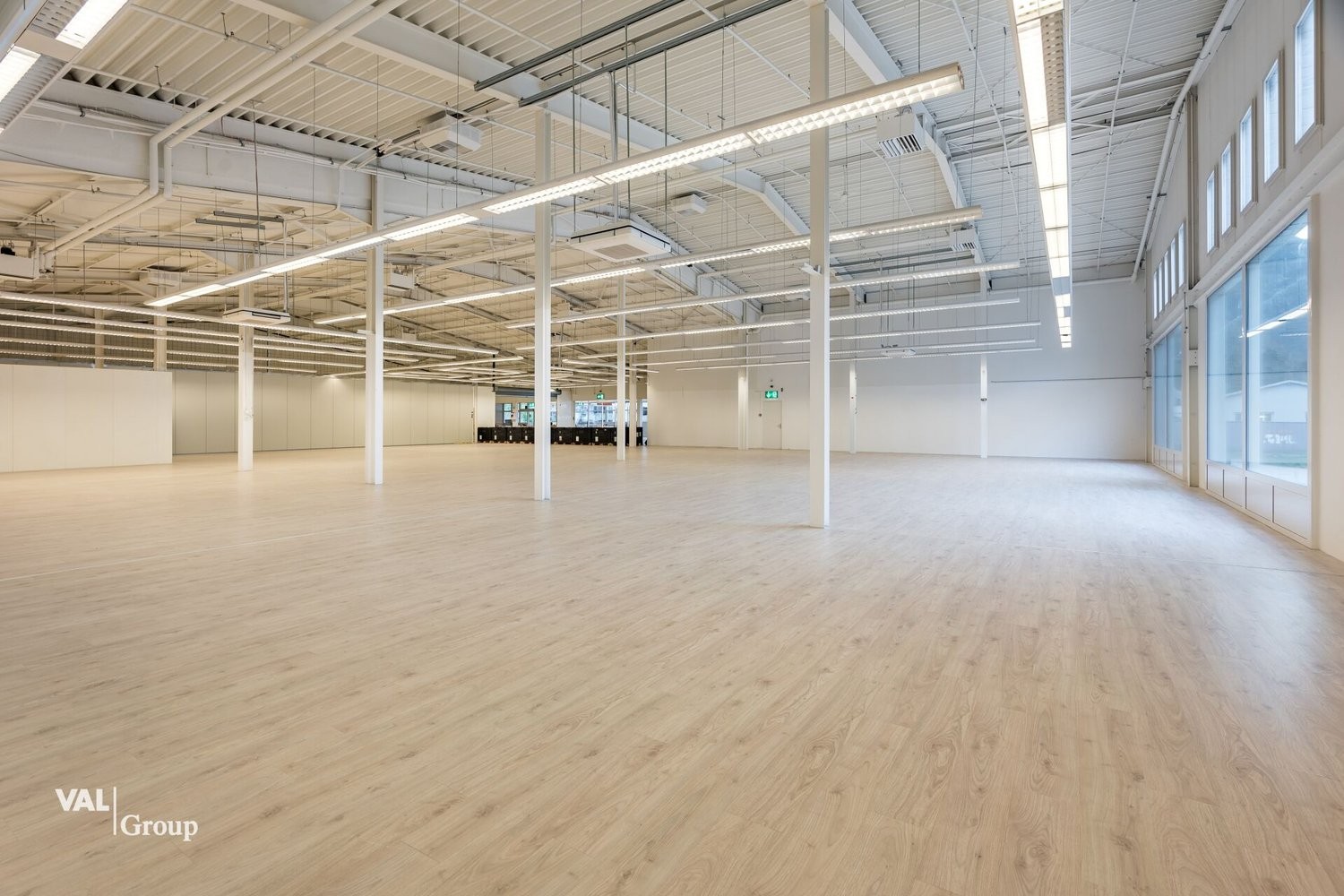 1190m² commercial