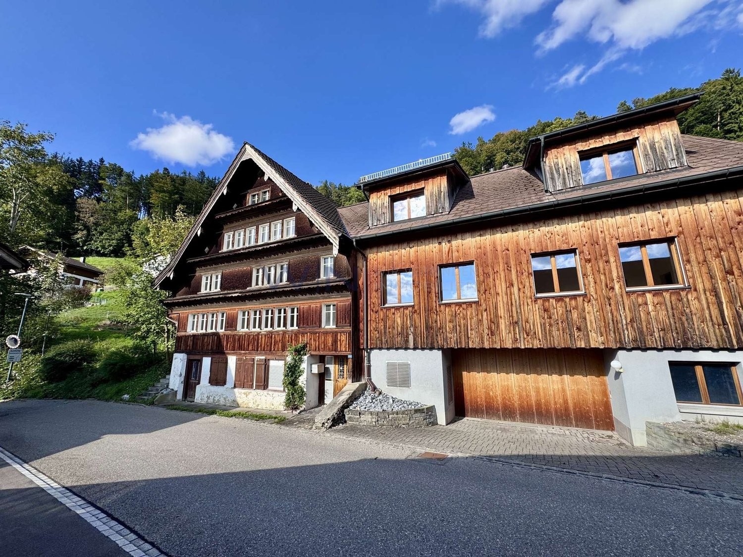 12 rooms multi family house, Foto 2 von 9