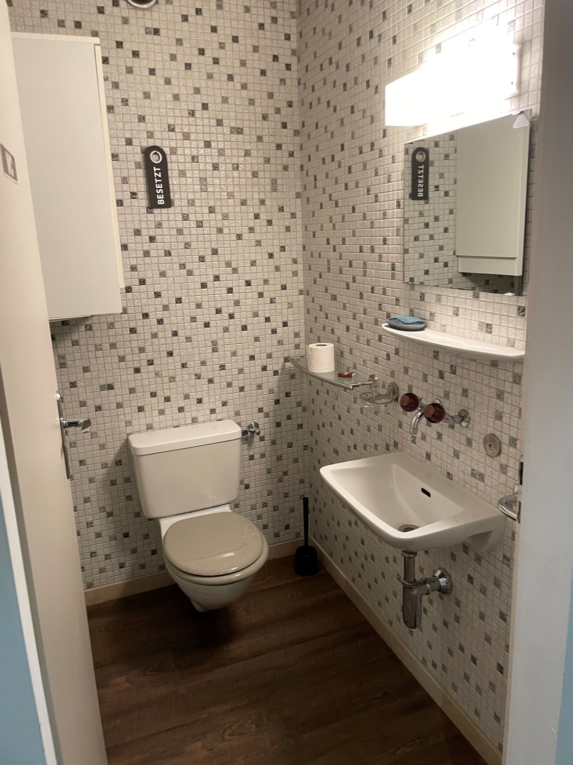 95m² office