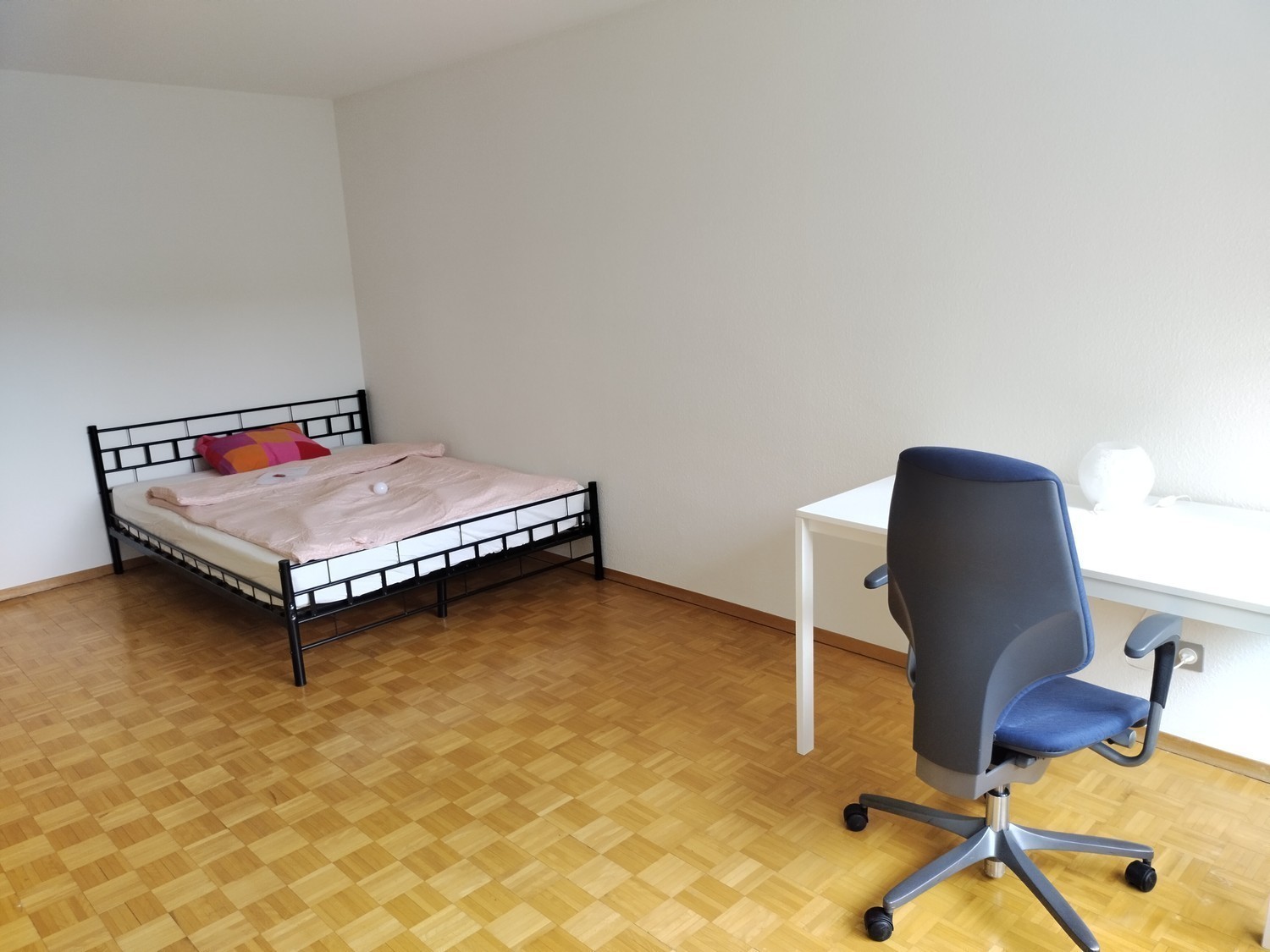 Room in a shared flat, Foto 1 von 7