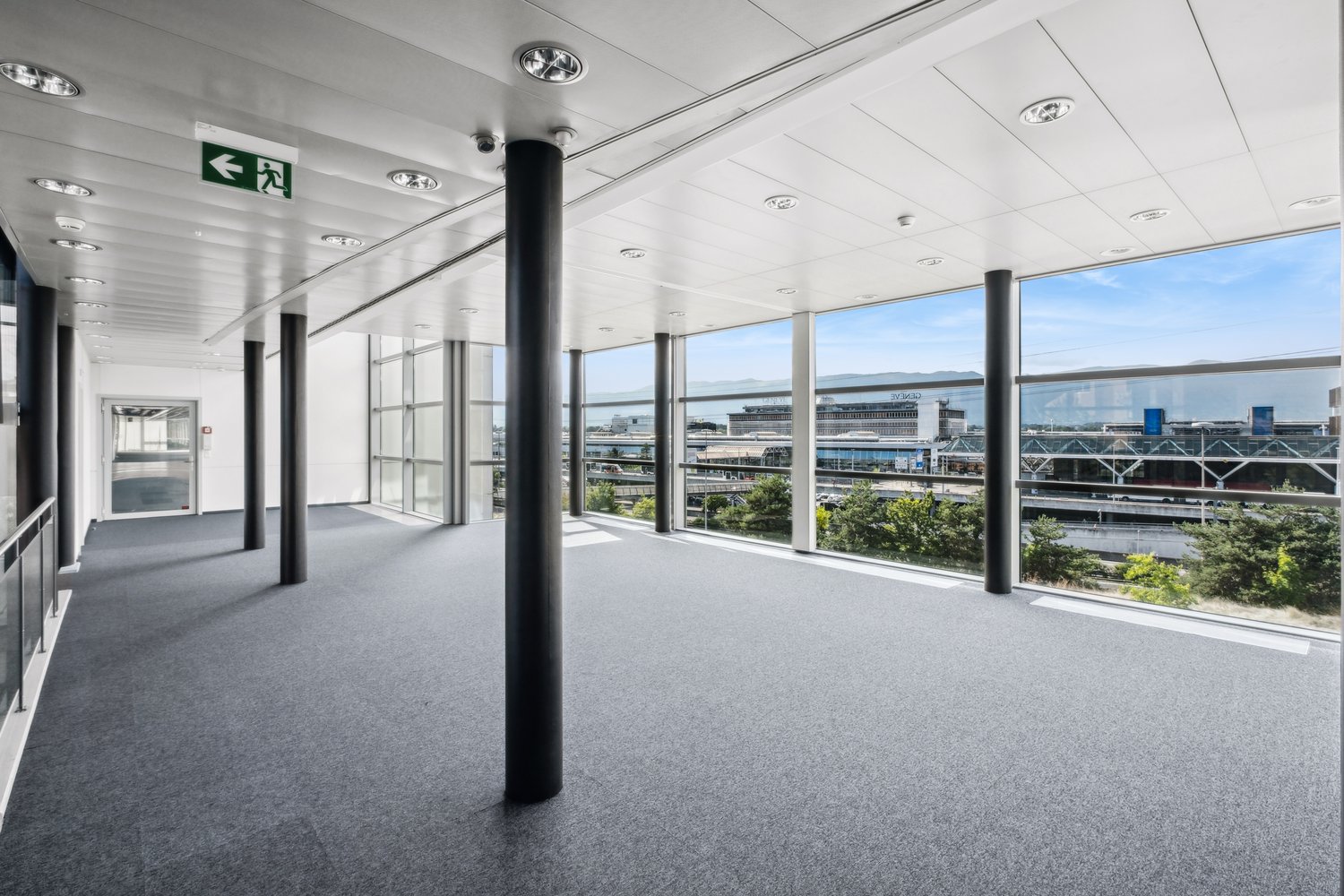 558m² Büro