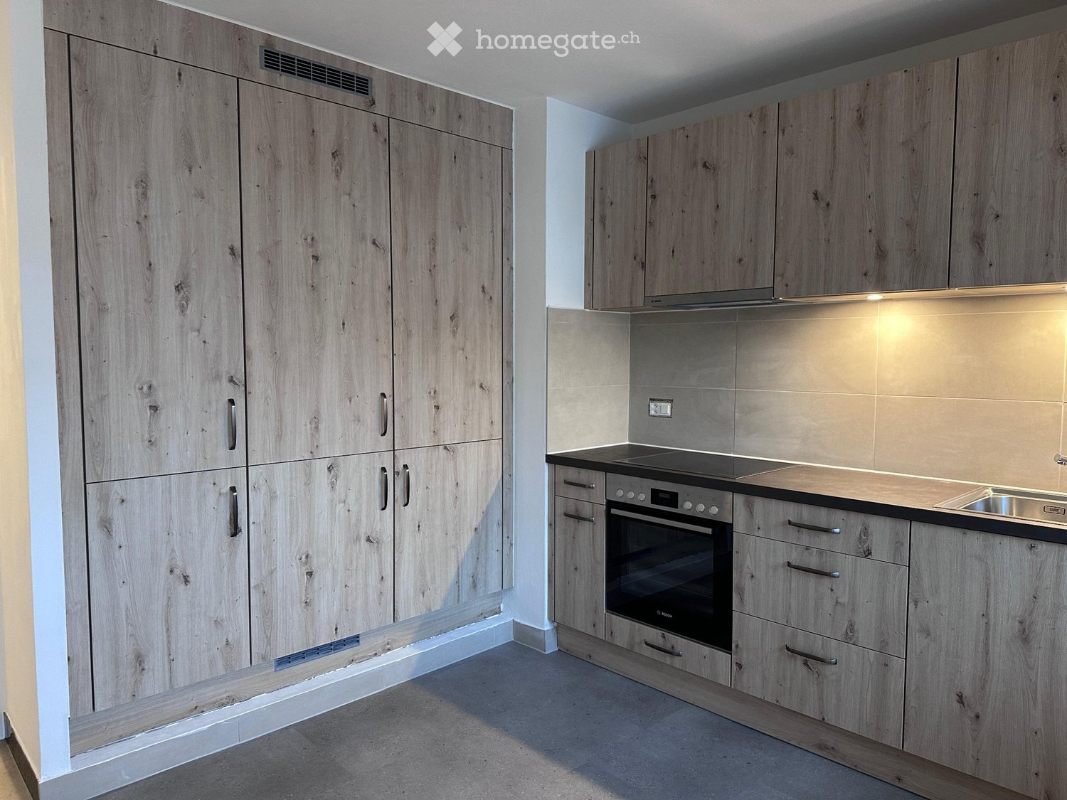 5 rooms apartment