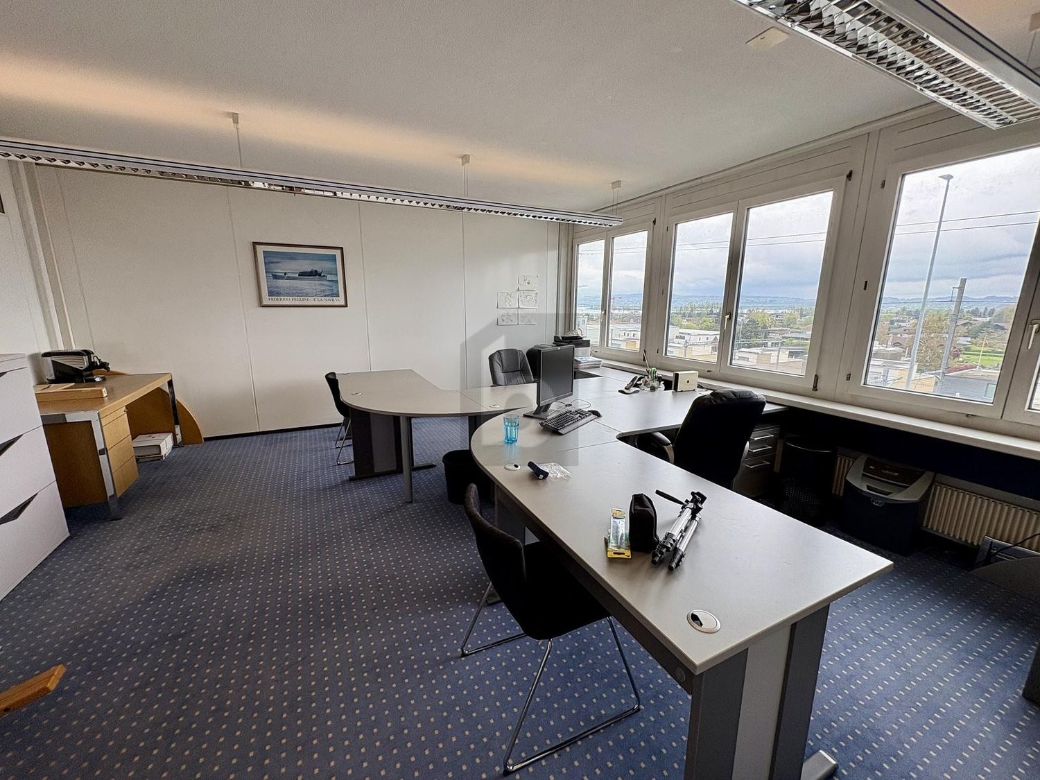 35m² office