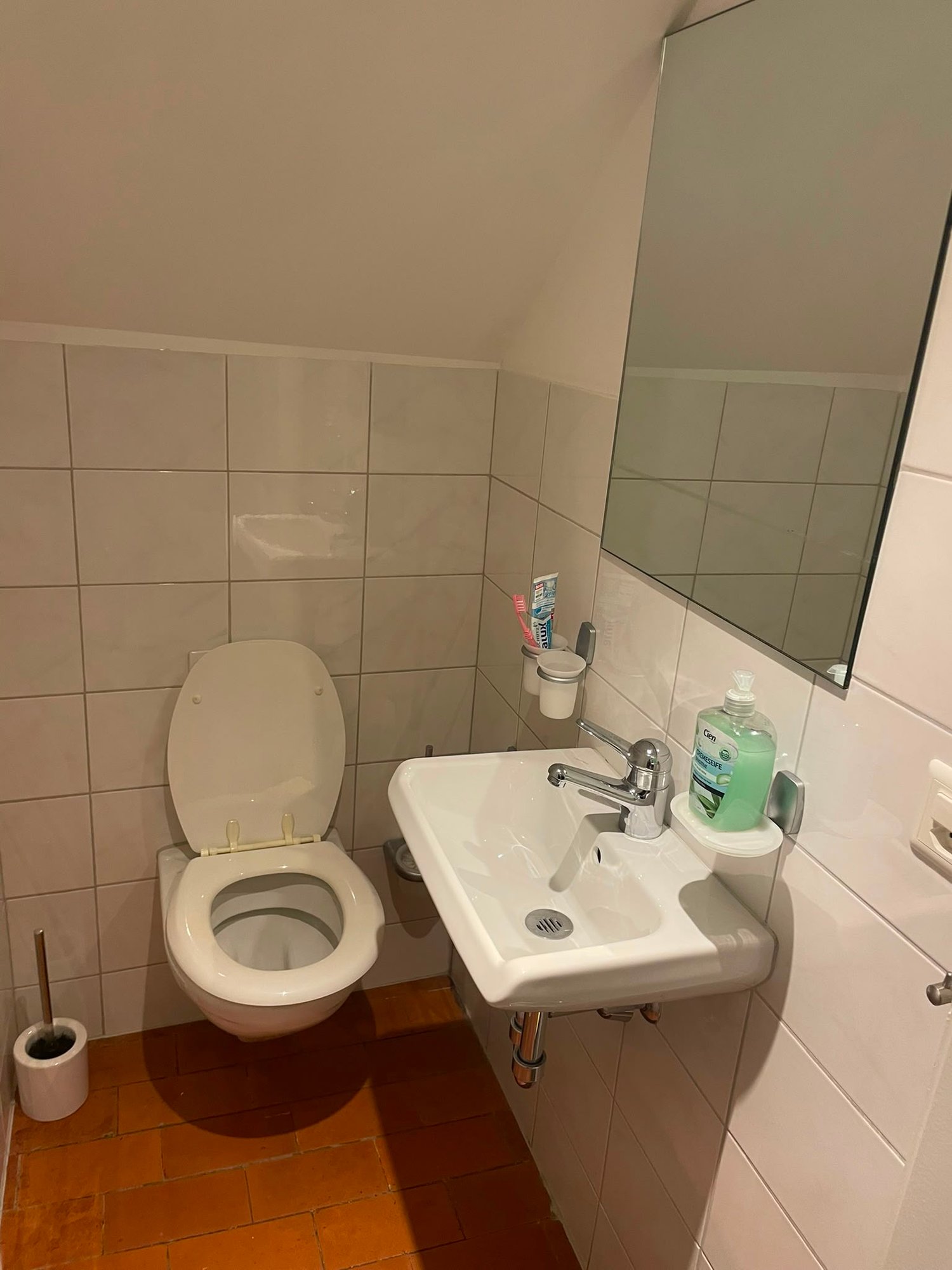 Room in a shared flat, Foto 2 von 9