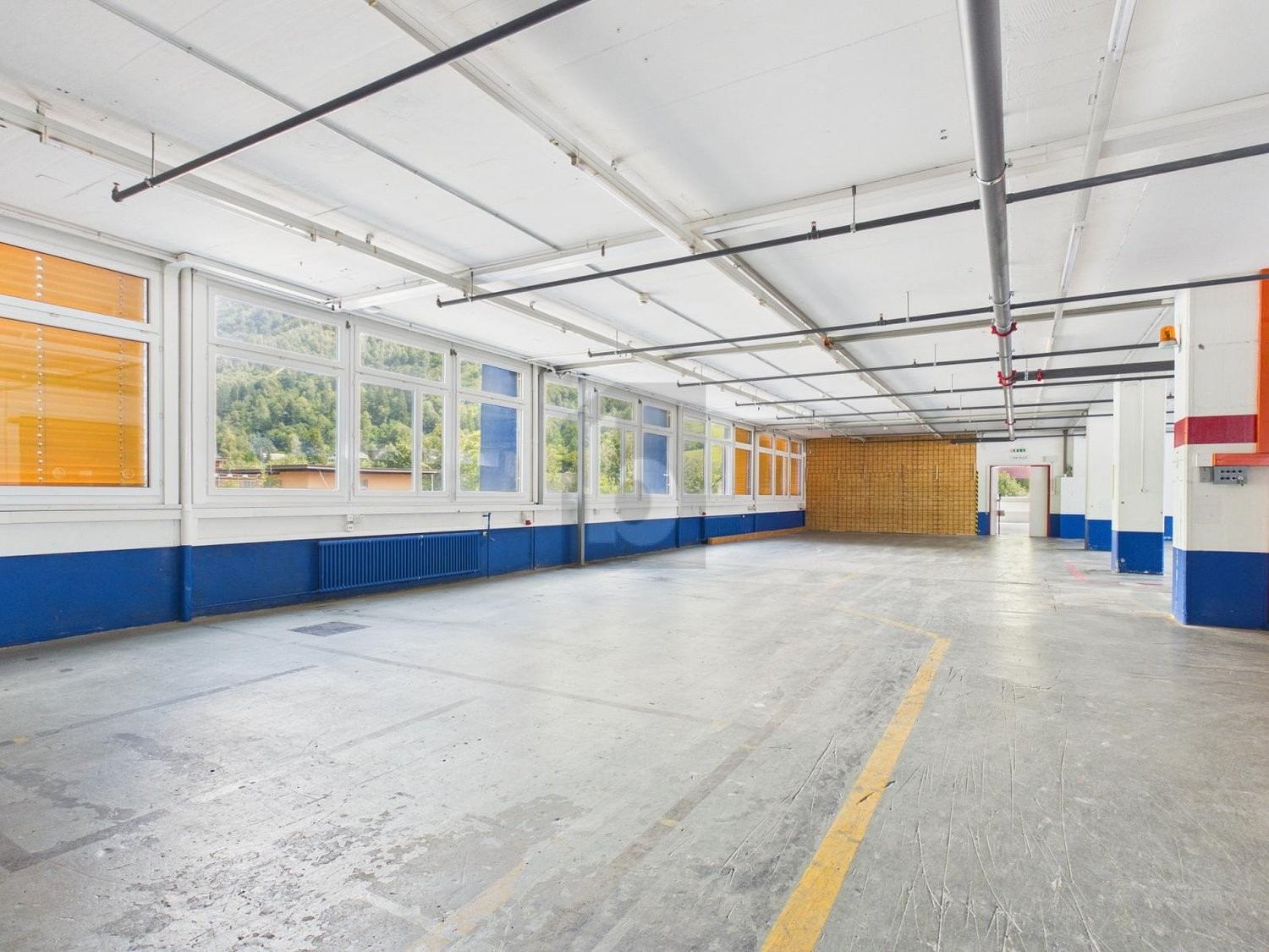 545m² locale di magazzino
