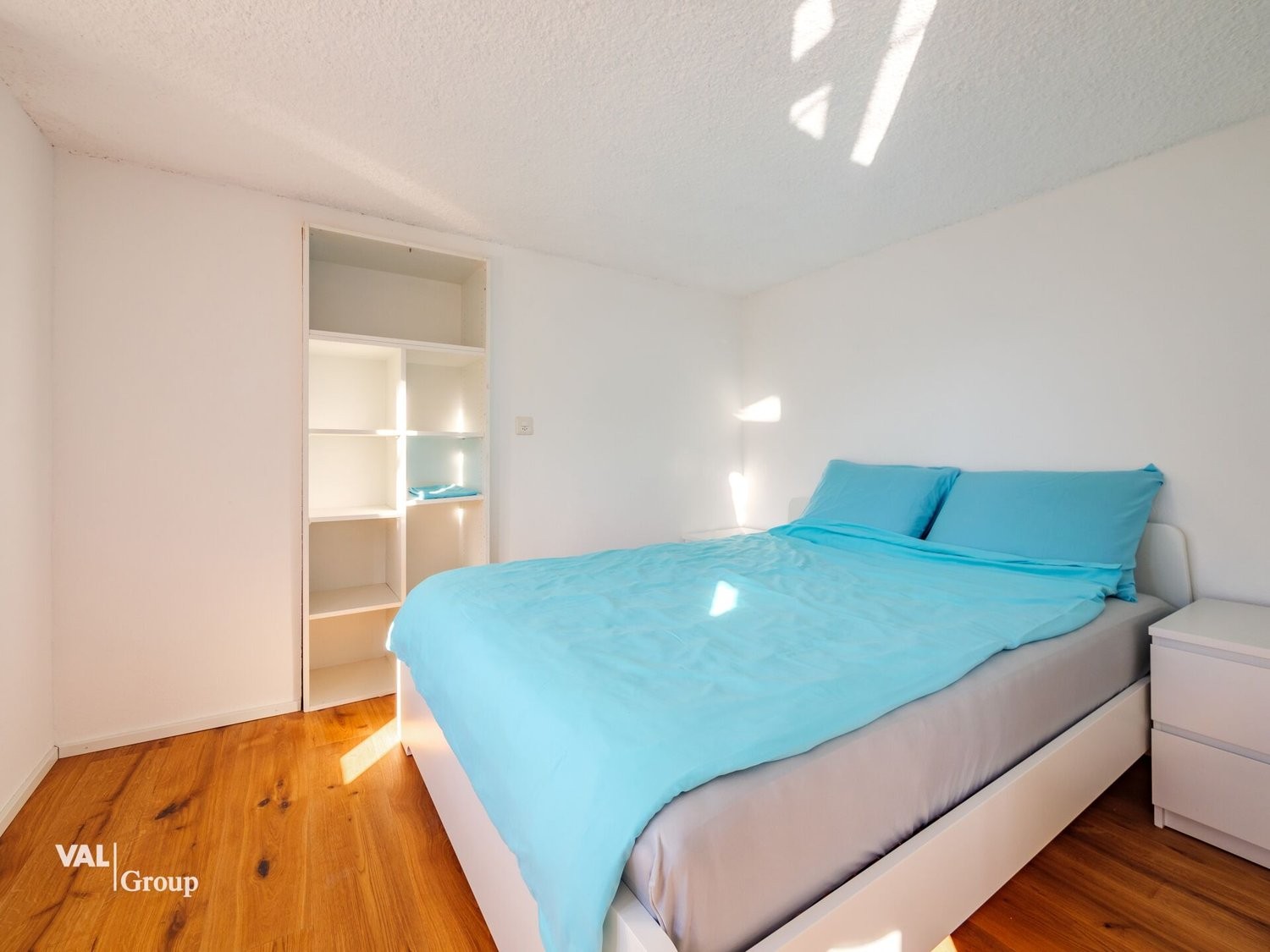 9 ½ Zimmer Einfamilienhaus, Foto 3 von 10