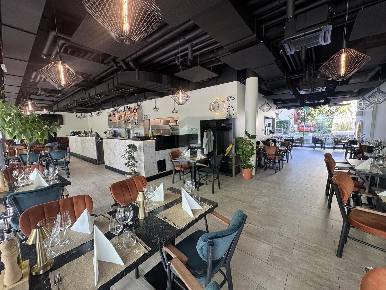 260m² Restaurant