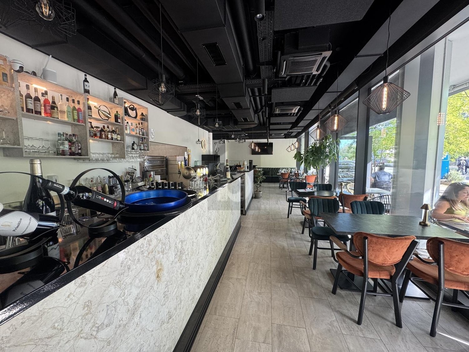 260m² Restaurant