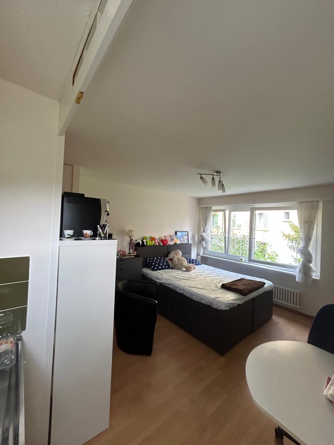 1 room apartment, Foto 2 von 8