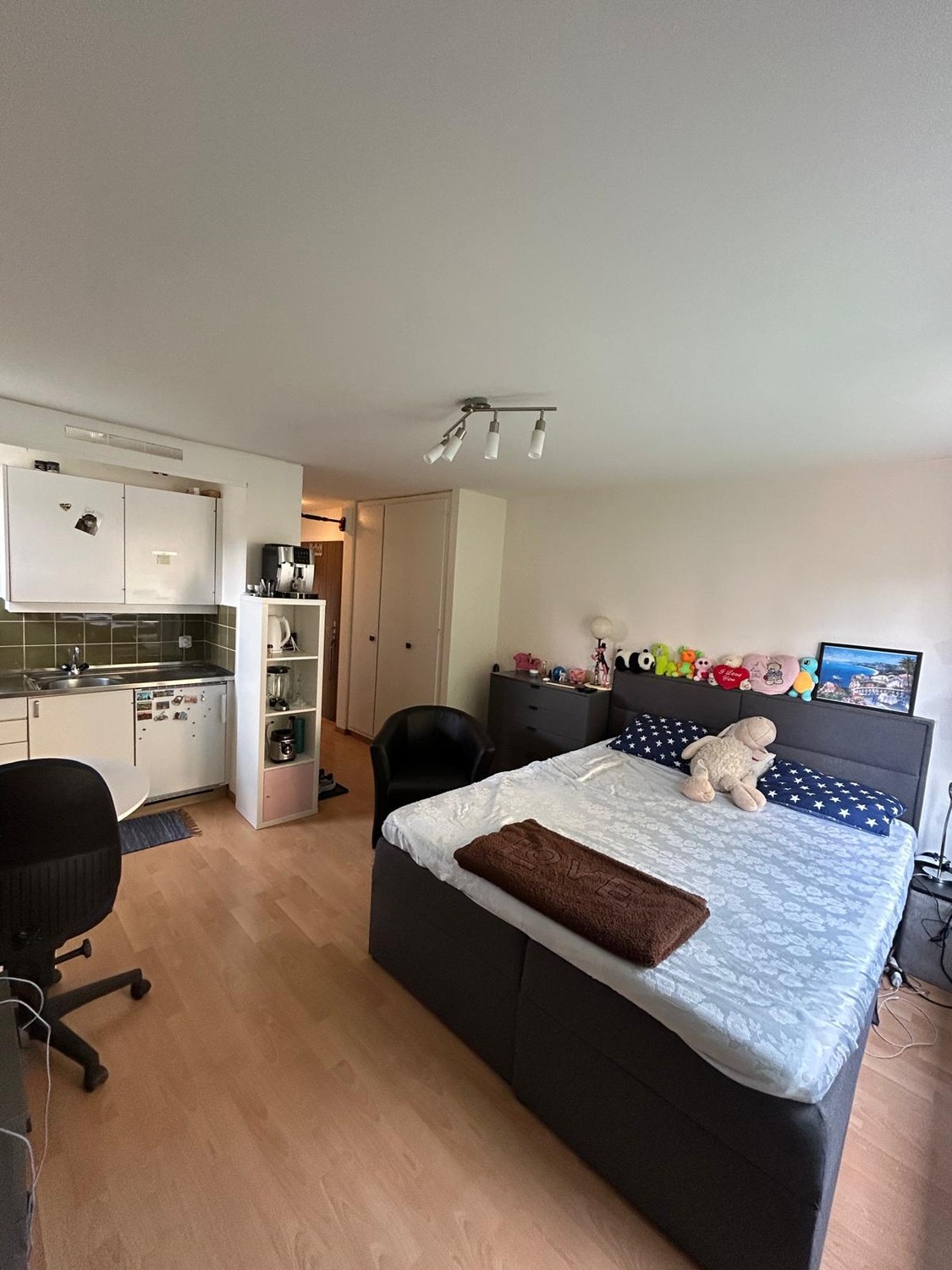 1 room apartment, Foto 1 von 8