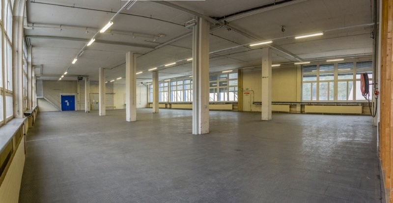 1917m² commercial