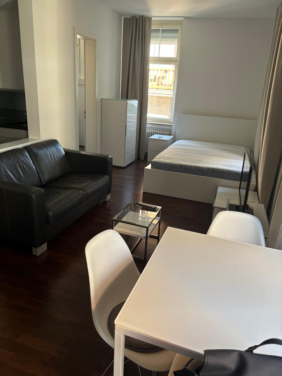1 ½ Zimmer-Apartment, Foto 1 von 4