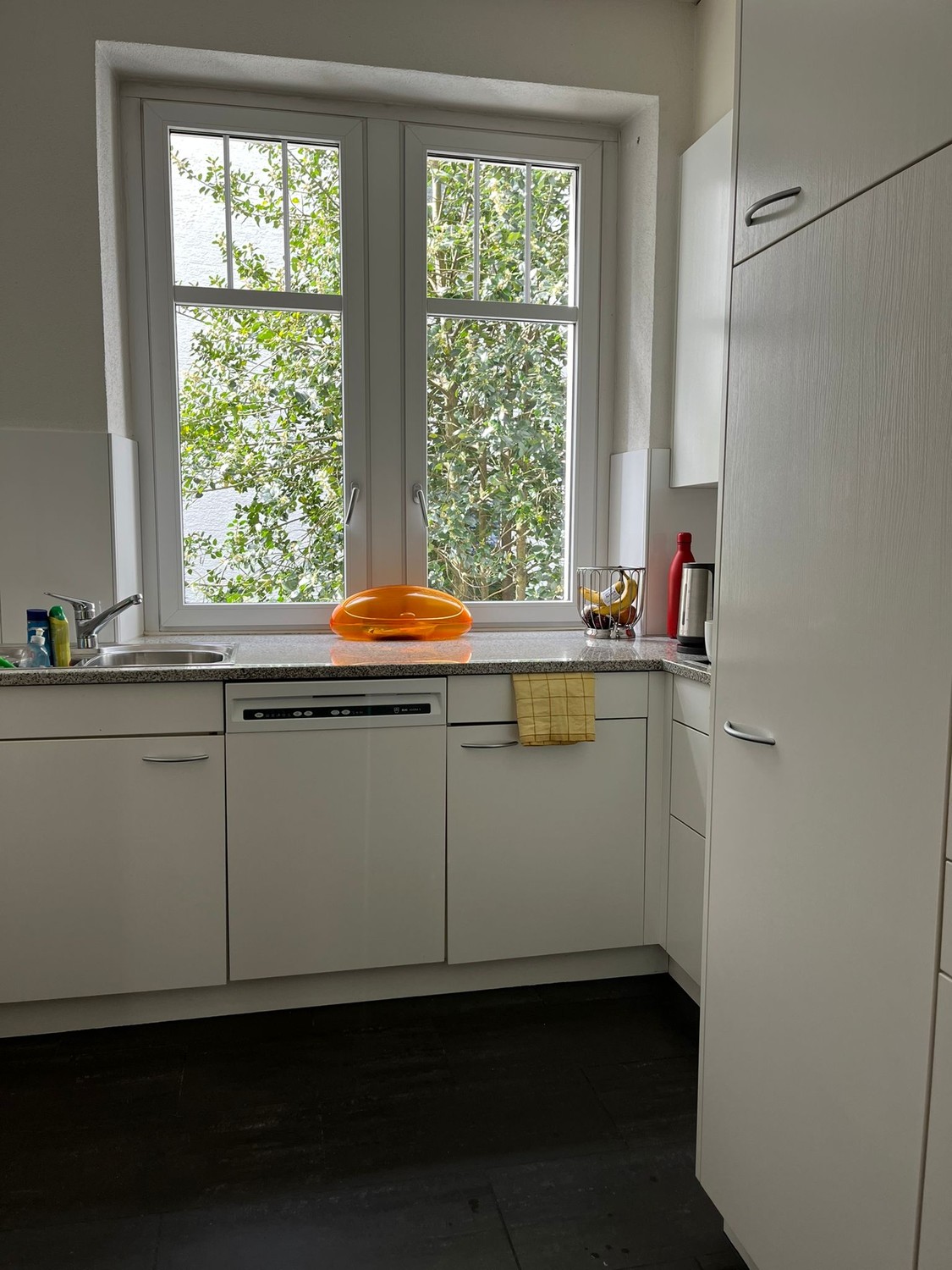 Zimmer in einer Wohngemeinschaft, Foto 3 von 3