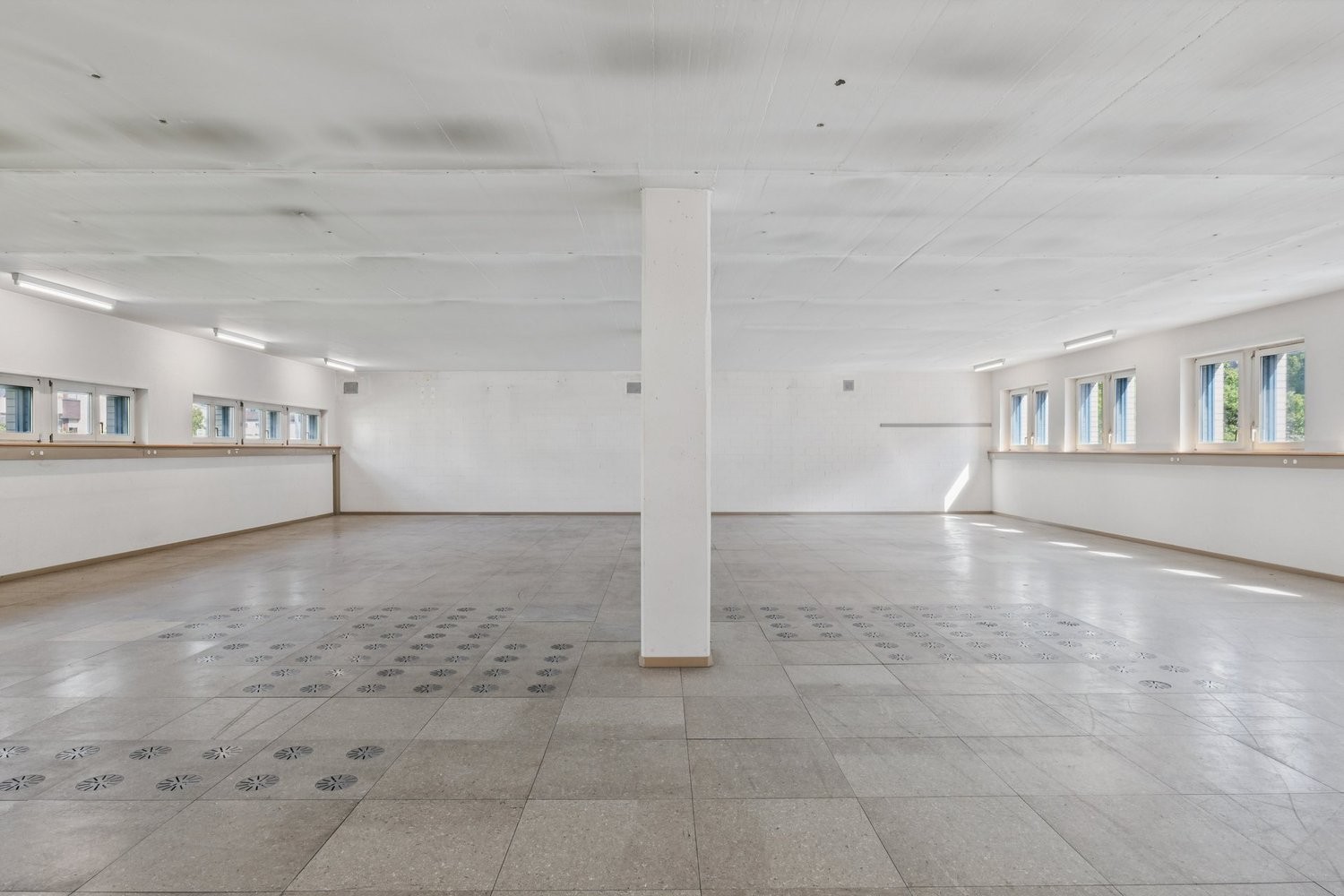 203m² storage room, Foto 4 von 10