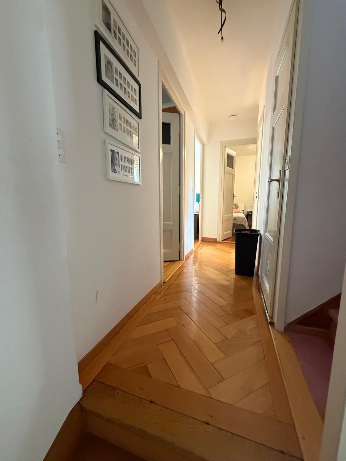 9 Zimmer Einfamilienhaus, Foto 3 von 10