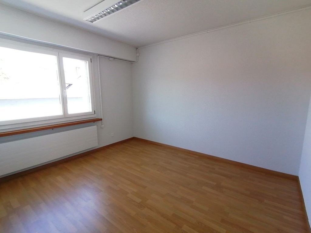 5 rooms apartment