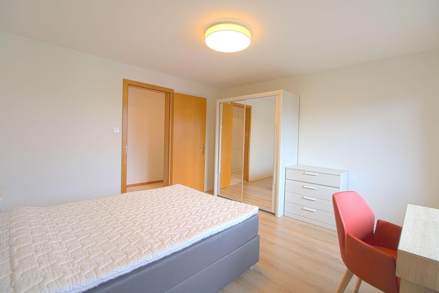 Zimmer in einer Wohngemeinschaft, Foto 4 von 7