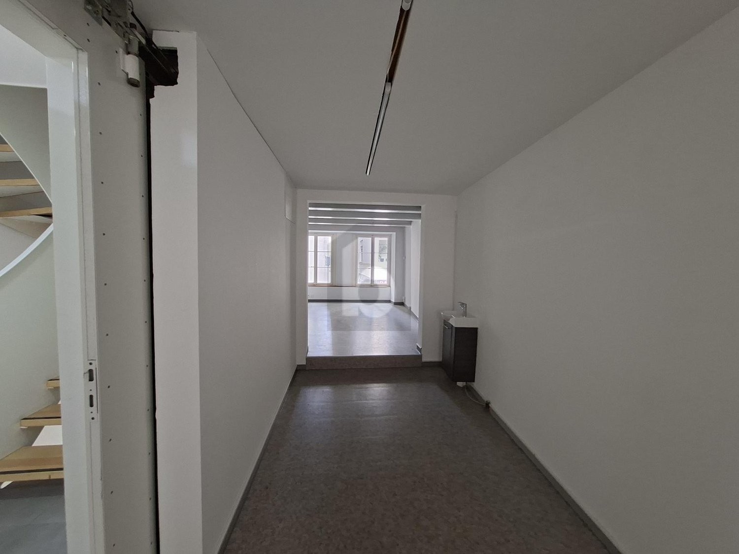 26m² office
