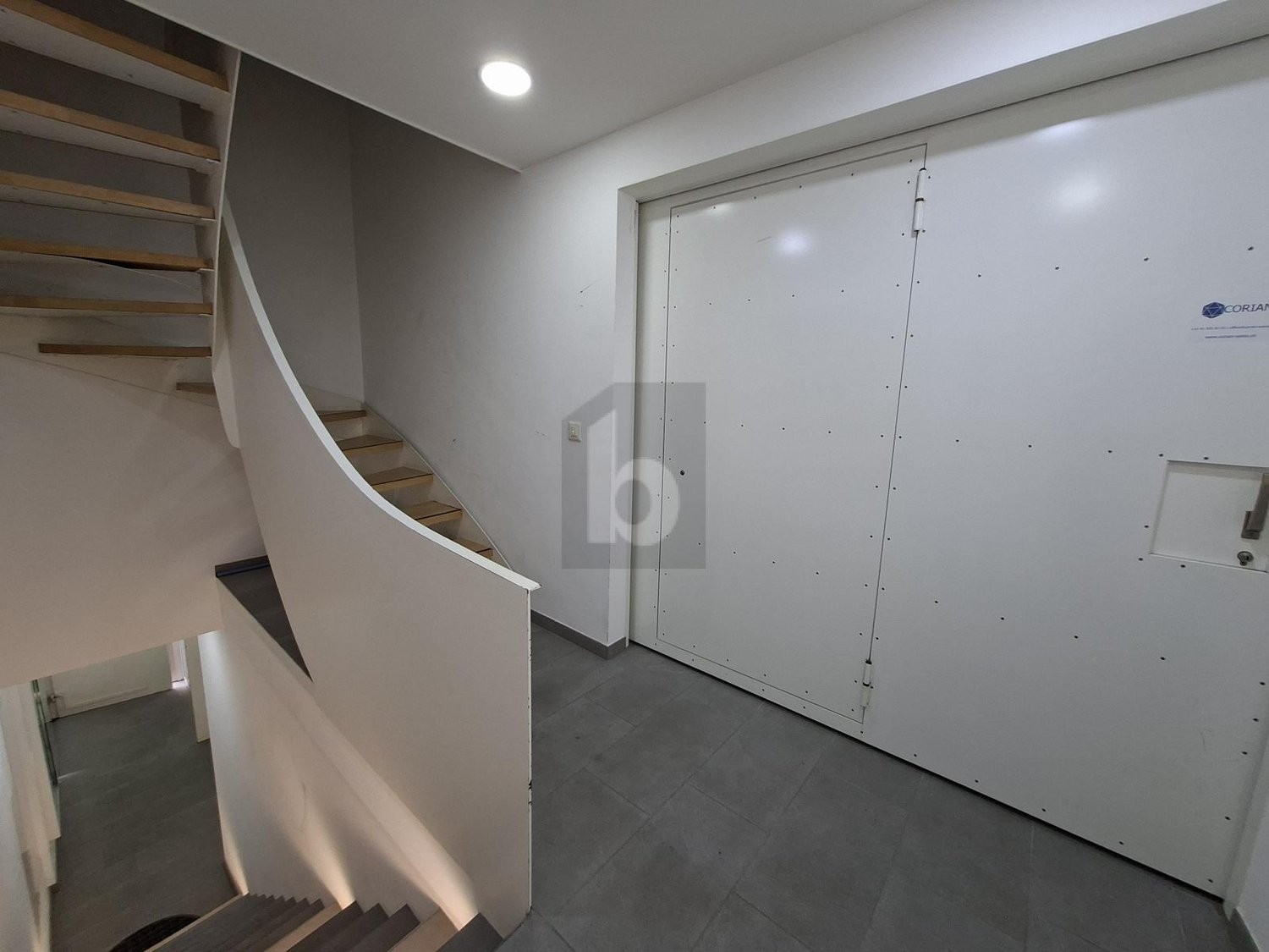 26m² office