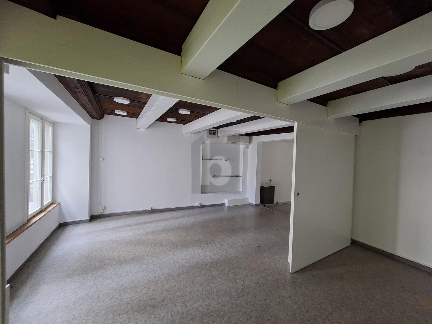 26m² office