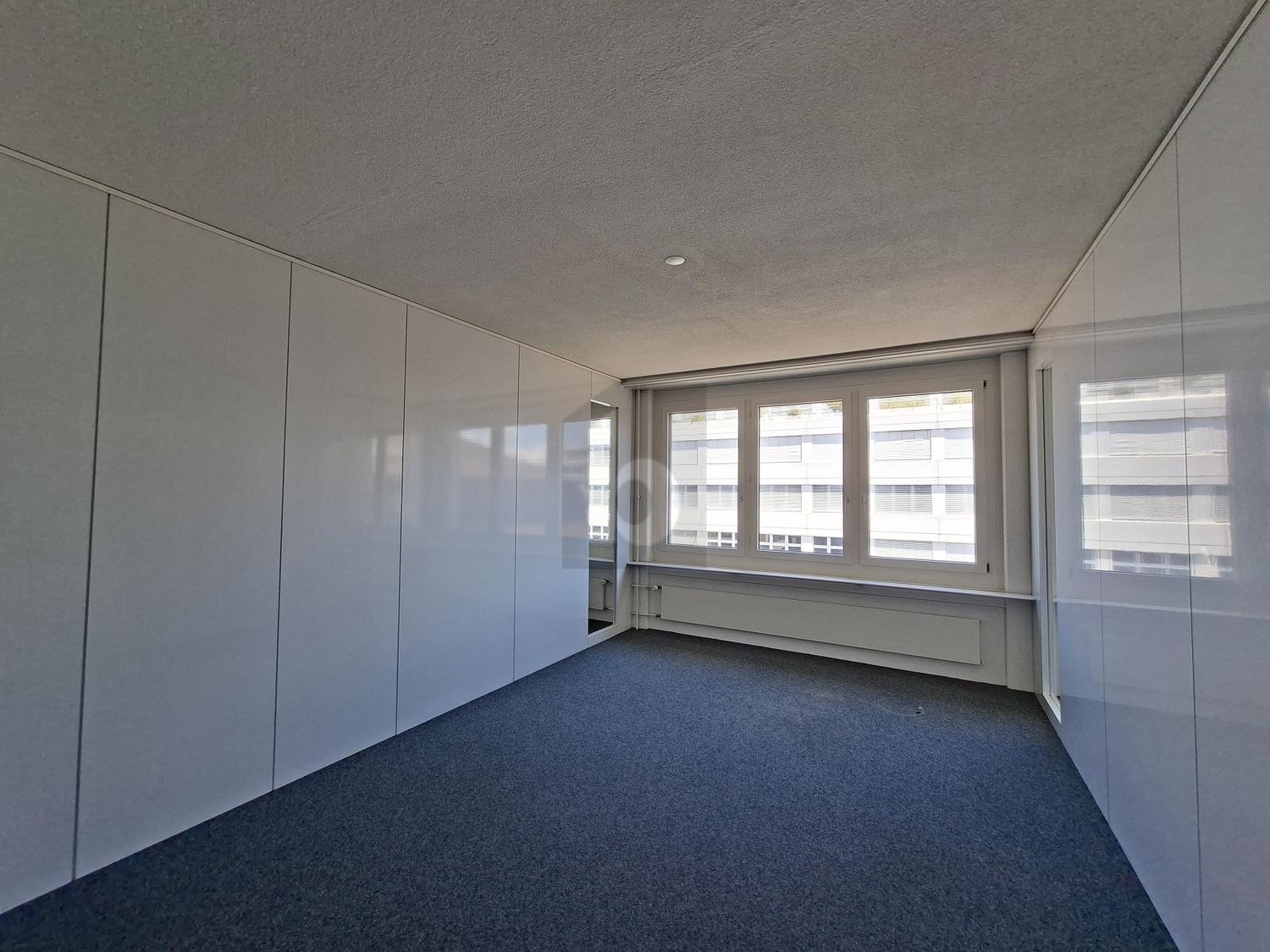 304m² office, Foto 3 von 4