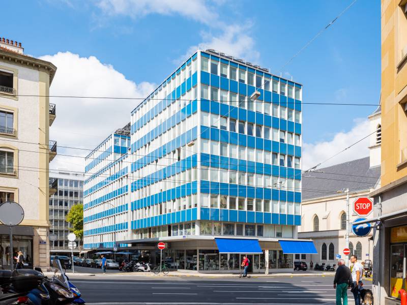 171m² office