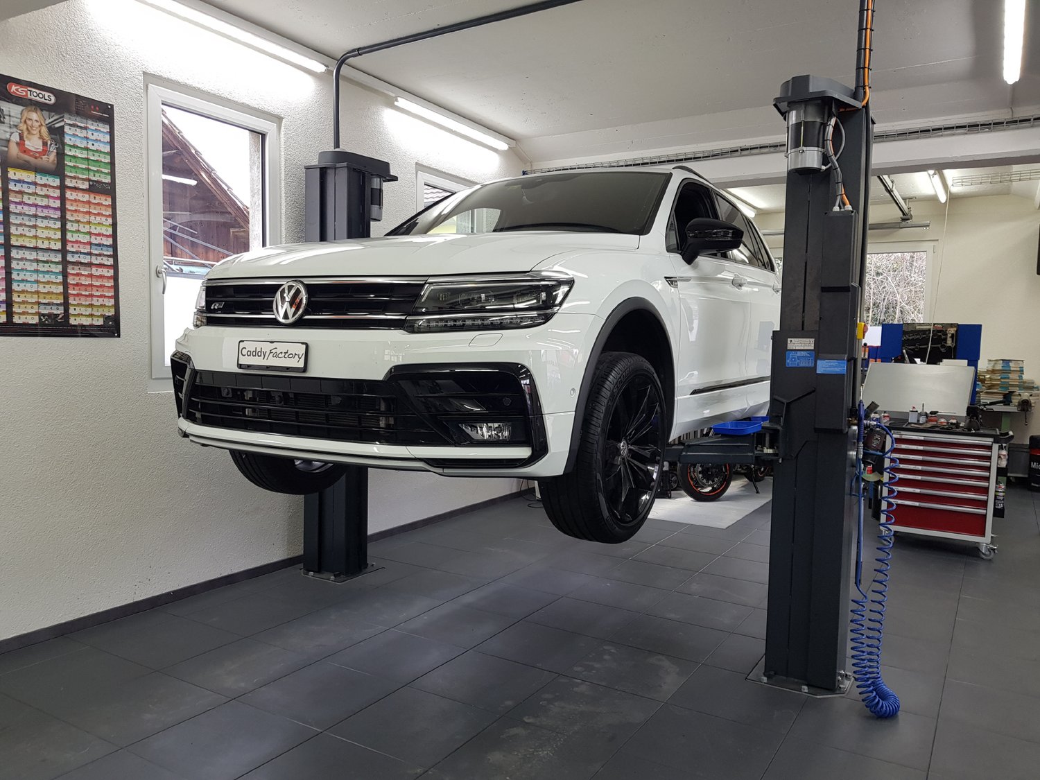 143m² workshop