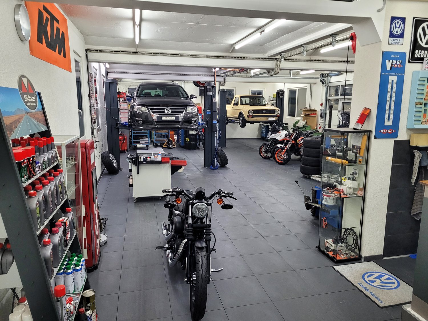 143m² workshop