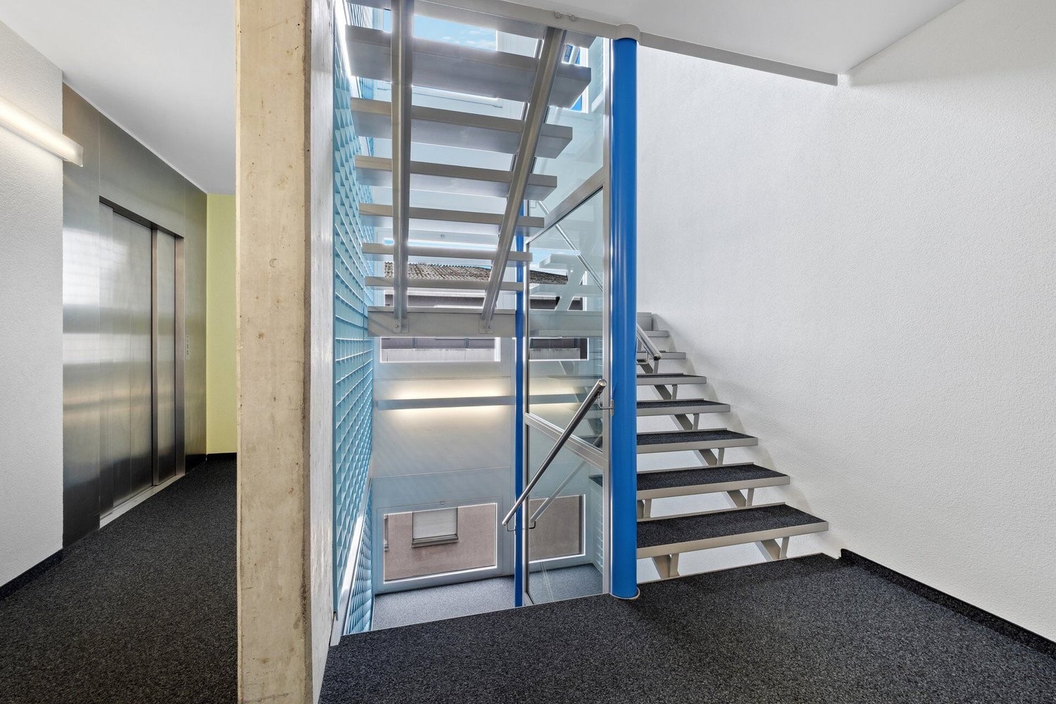 681m² office, Foto 9 von 10