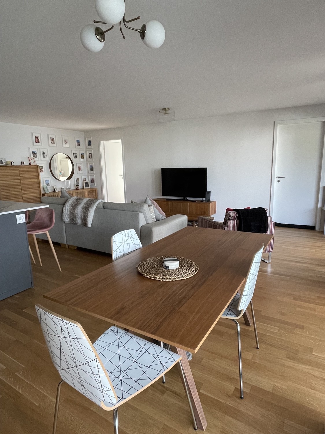 4 ½ Zimmer-Wohnung, Foto 3 von 10