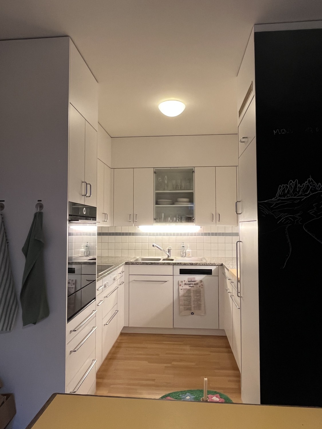 Ruhige 2.5-Zimmer-Erdgeschosswohnung mit privater Terrasse und Garten – Nur im September verfügbar, Foto 4 von 8