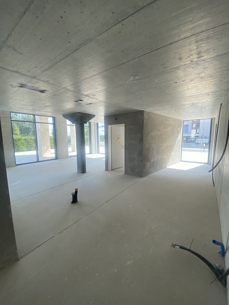 171m² commerciale