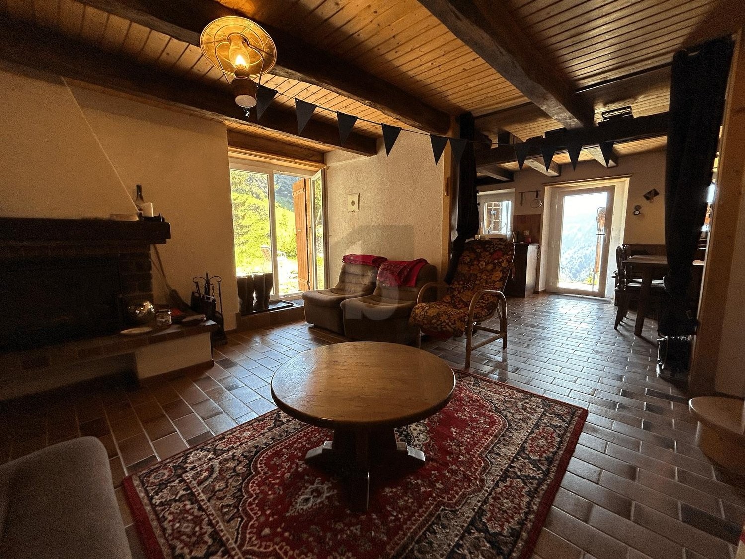 4 rooms row house