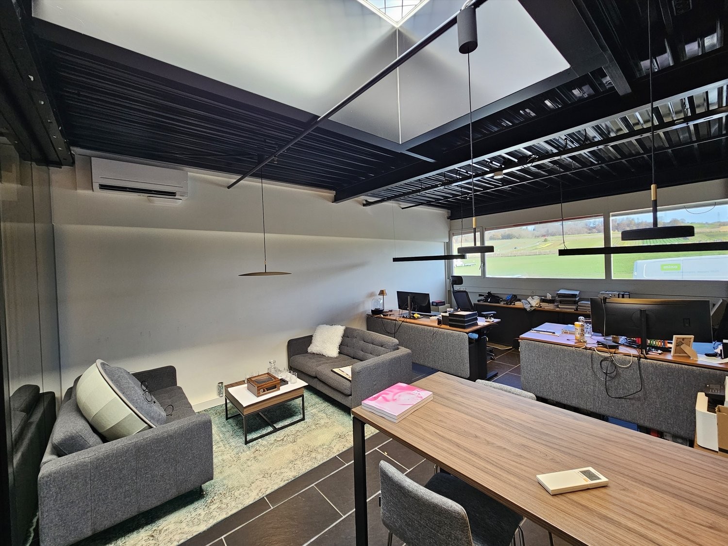 190m² Büro, Foto 1 von 7