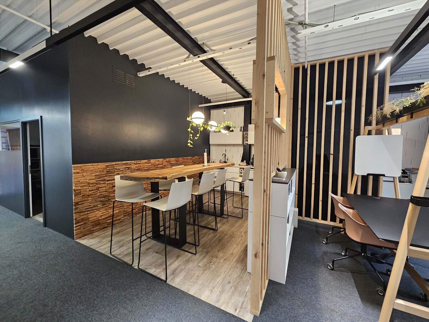 190m² Büro, Foto 3 von 7
