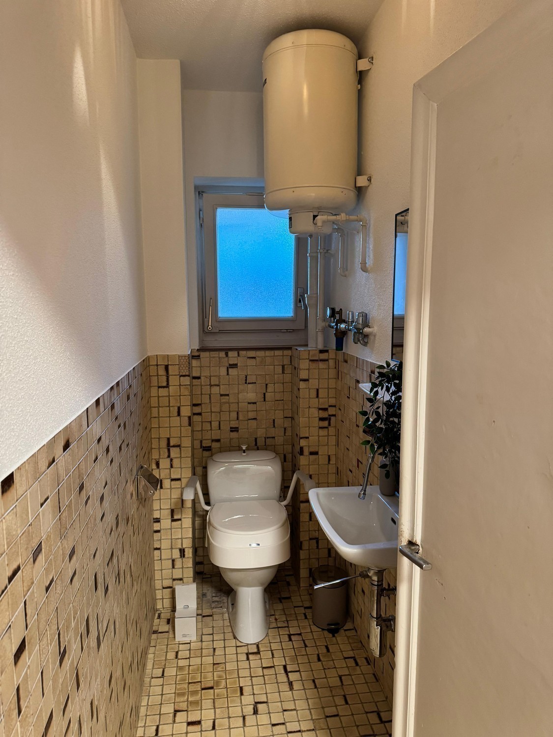 Room in a shared flat, Foto 6 von 6