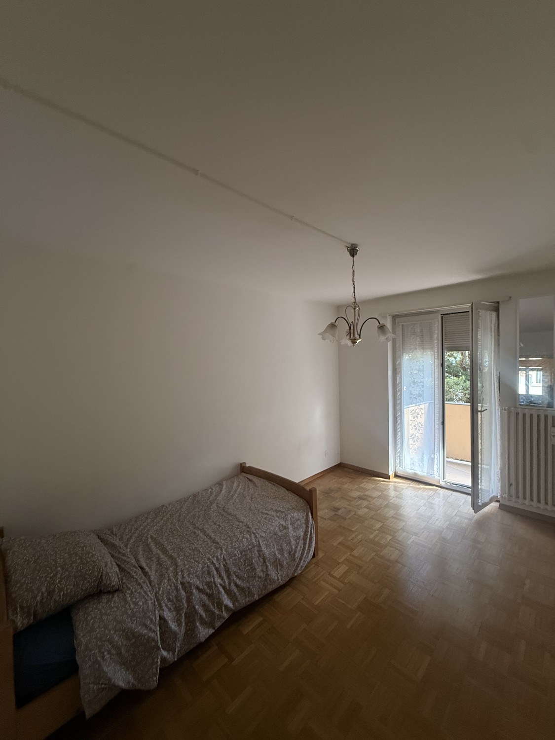 Room in a shared flat, Foto 1 von 3