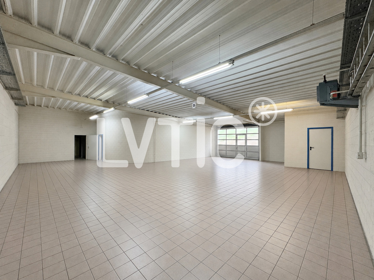 795m² atelier