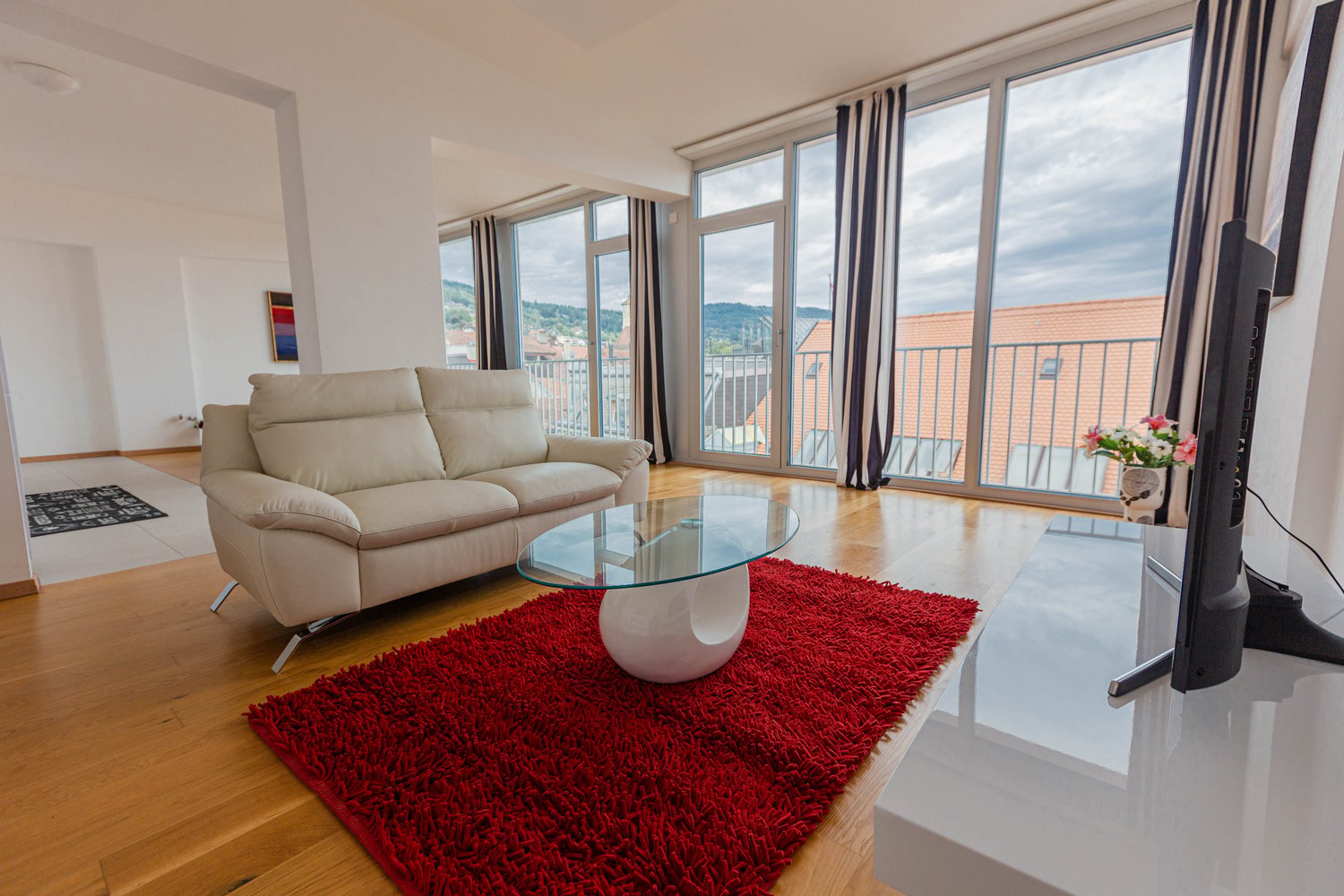 2 ½ rooms furnished flat, Foto 1 von 10