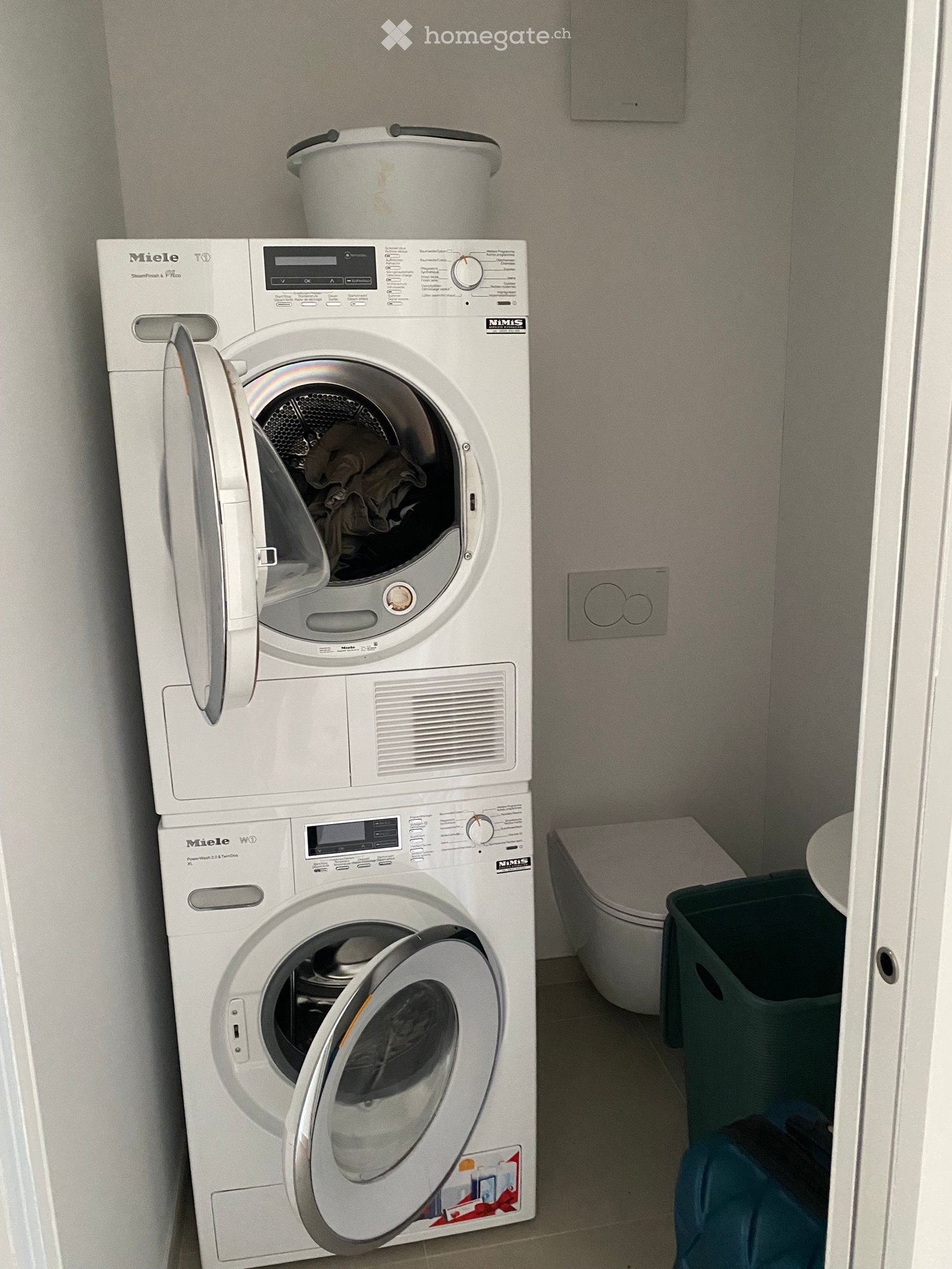 Location 2,5 pièces à Ponte Capriasca
Avec 2 salles de bain possibilité de garder une machine à laver.
Place de parc couverte
Pas de chiens
Libre dès septembre.