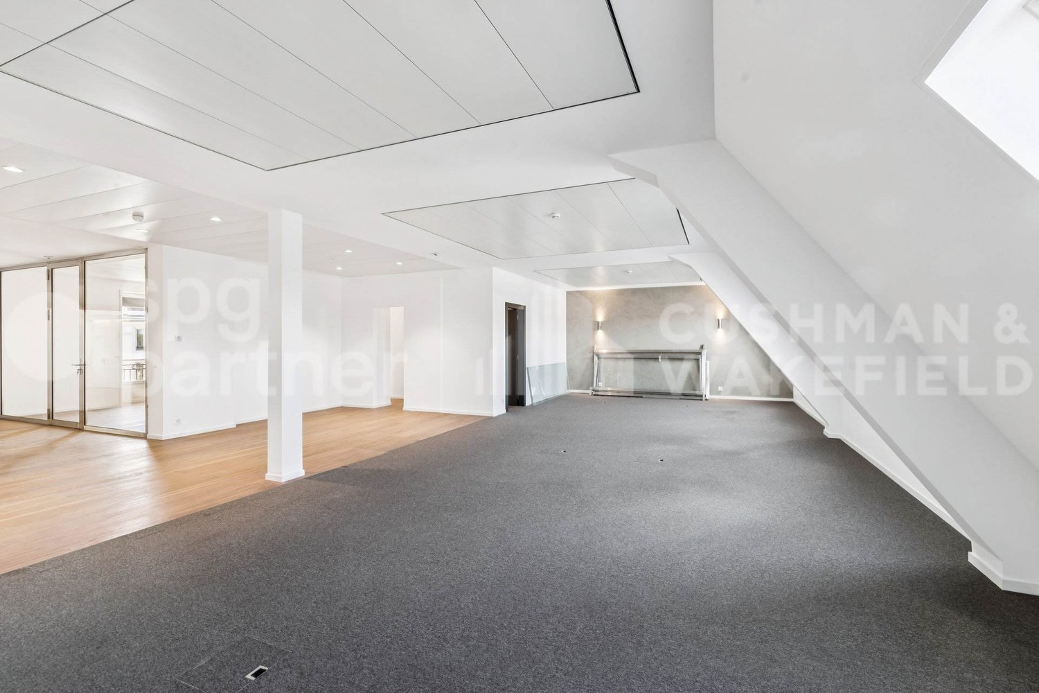 335m² office