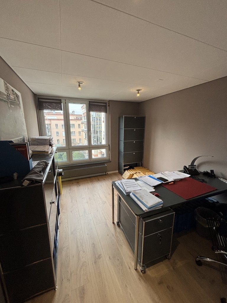 154m² Büro, Foto 3 von 9