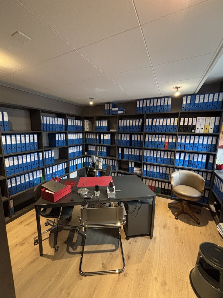 154m² Büro, Foto 6 von 9
