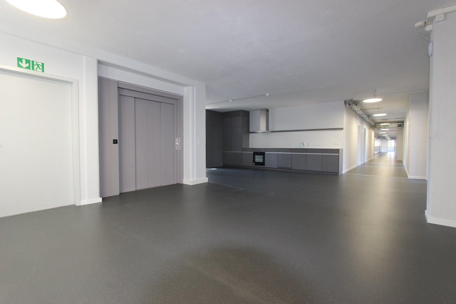 18m² office
