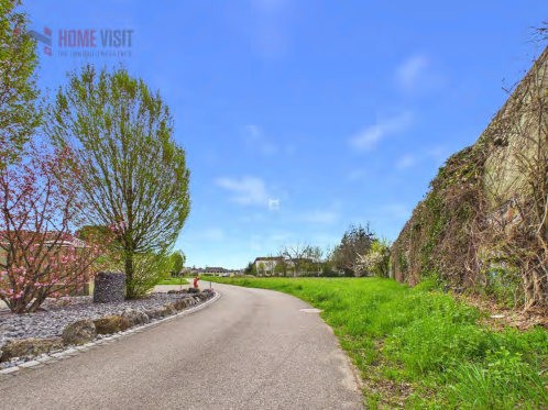 800m² commerciale