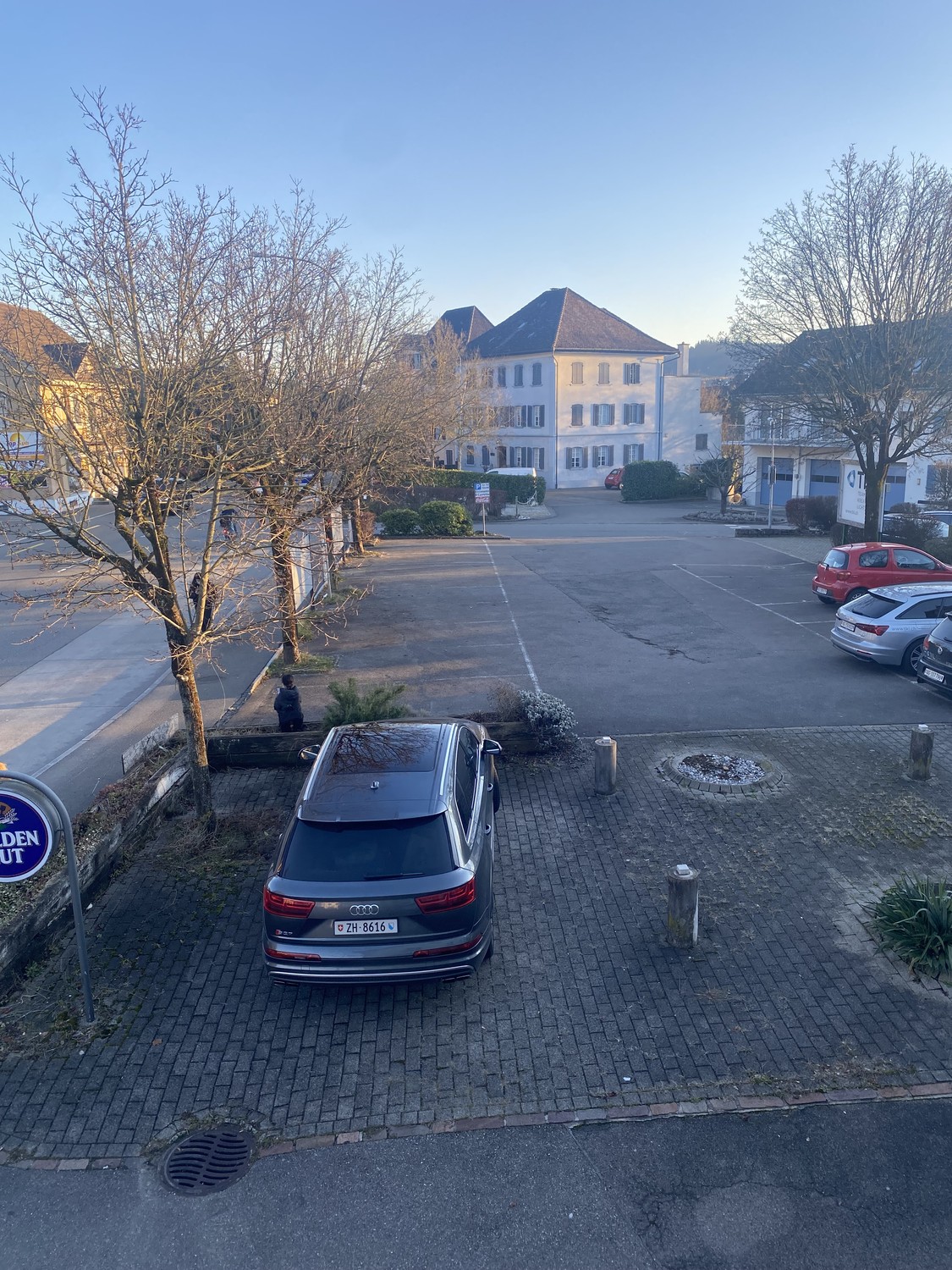 600m² commercial
