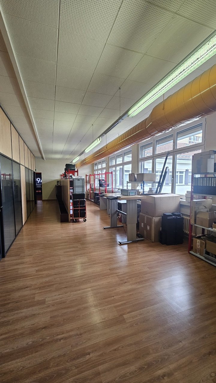 213m² Lagerraum, Foto 1 von 10