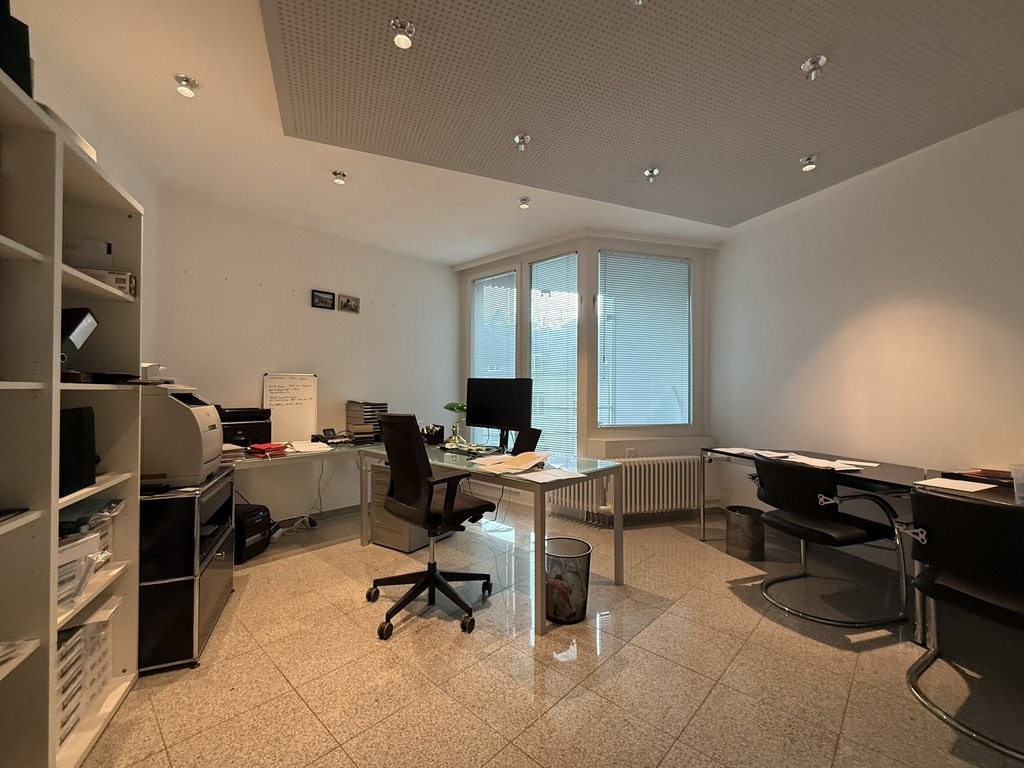 51m² office