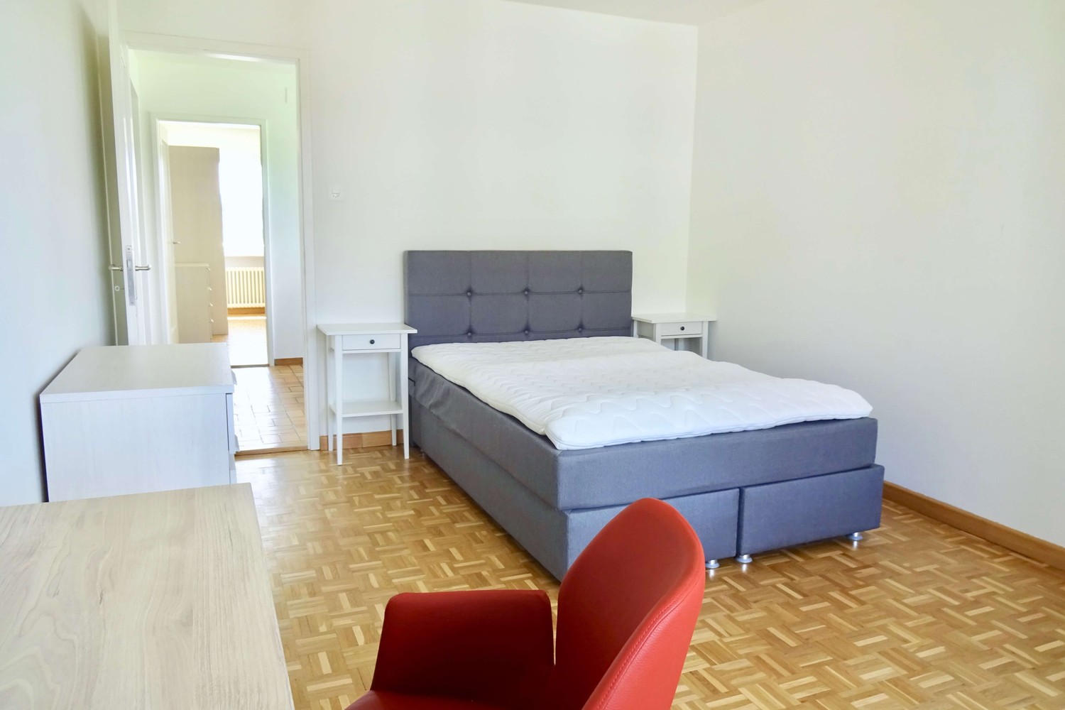 Zimmer in einer Wohngemeinschaft, Foto 1 von 9